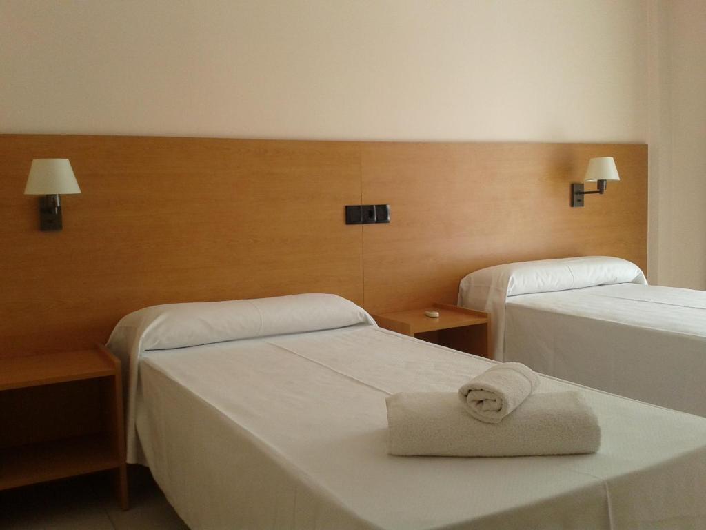 Bay Hotel Roses Extérieur photo