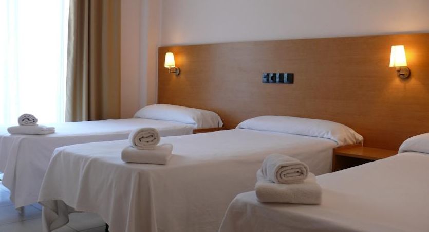 Bay Hotel Roses Extérieur photo